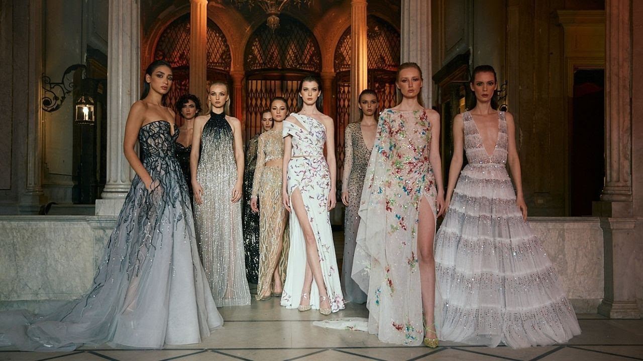 Tony Ward ~ Couture Fashion Show Spring Summer 2022